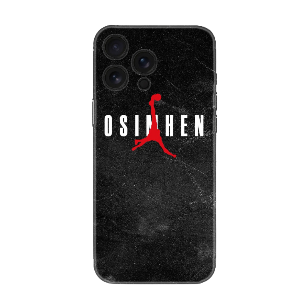 Siyah zeminli, Osimhen yazılı ve kırmızı sporcu figürlü telefon kılıfı tasarımı