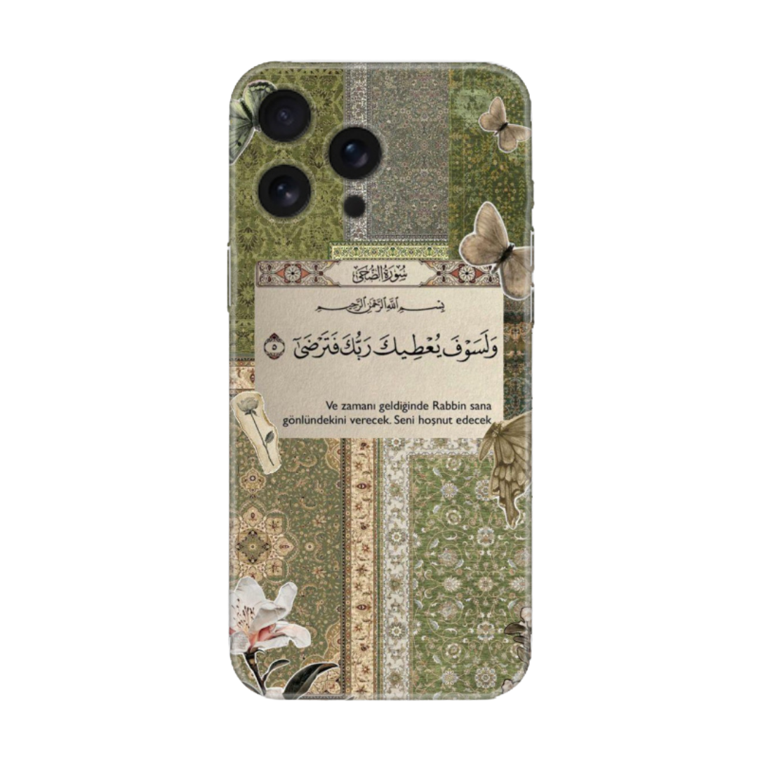 Yeşil desenli, çiçek ve kelebek motifli, Arapça ayetli ve Türkçe anlamlı telefon kılıfı