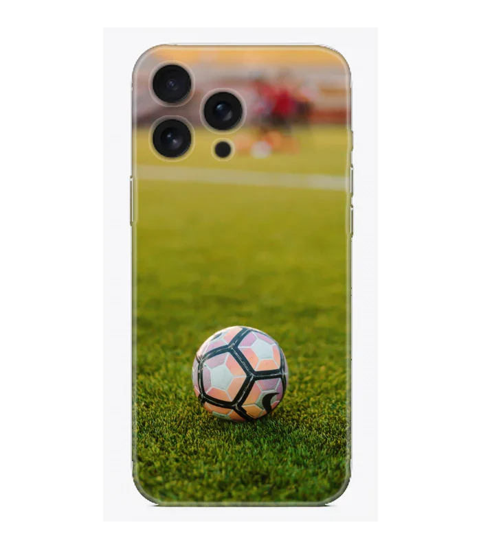 Futbol temalı, çim saha üzerinde futbol topu desenli şeffaf telefon kılıfı