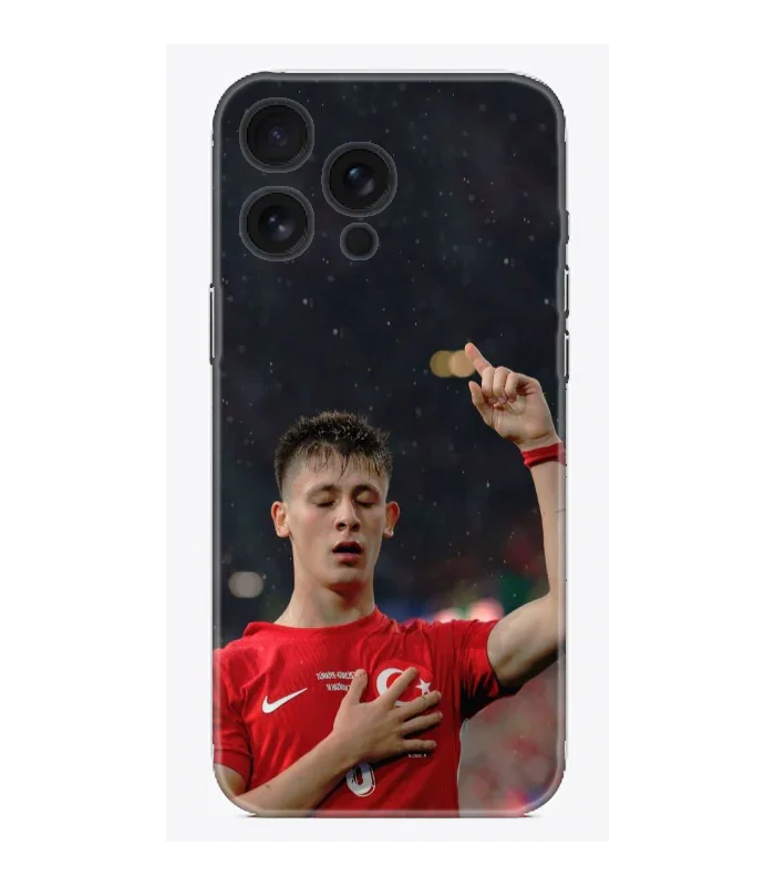 Milli futbolcu tasarımlı, kırmızı formayla iPhone arka kapak telefon kılıfı