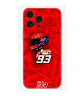 Kırmızı zeminli, yarışçı kaskı ve 93 numaralı tasarımla süslenmiş telefon kılıfı